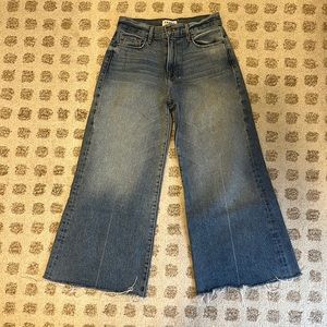 FRAME Denim Le Palazzo Crop Wide Flare
Leg Wayland Jeans